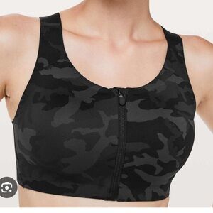 Lululemon Enlite Bra in Camo - Gently Used